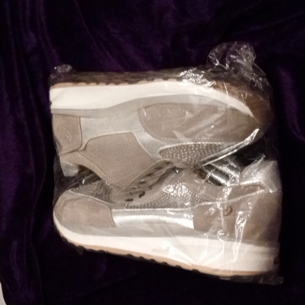 Rhinestone sneakers